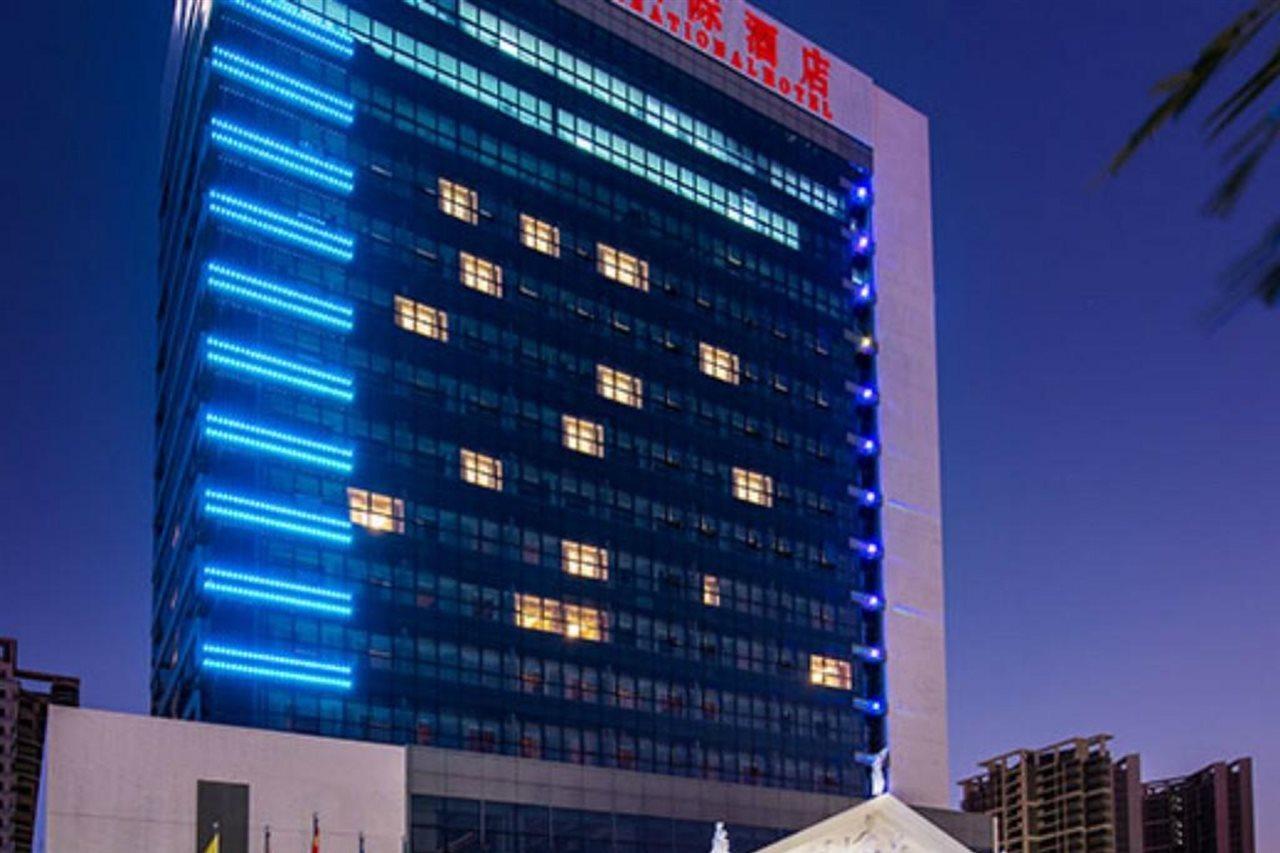 Vienna International Hotel Shenzhen Qianhai Exteriör bild