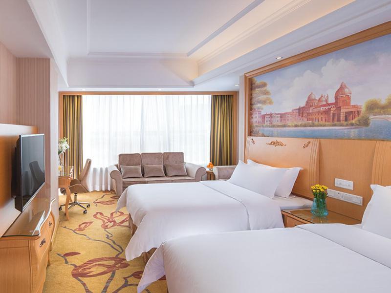 Vienna International Hotel Shenzhen Qianhai Exteriör bild